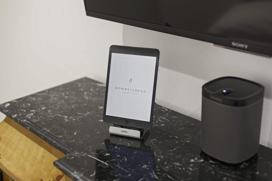 iPad und Sonos-Musikanlage in der Suite 3